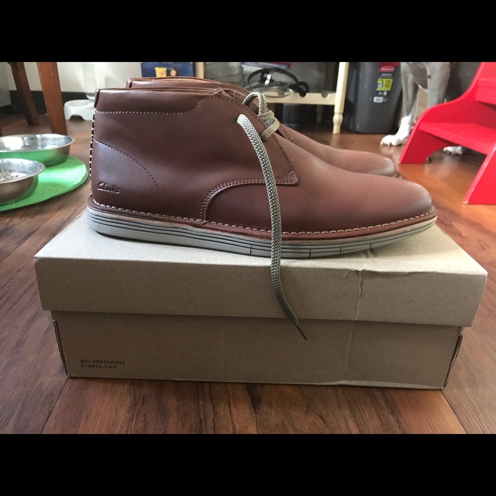 CLARKS Forge Stride Dark Tan Leather Mens Boots 11
